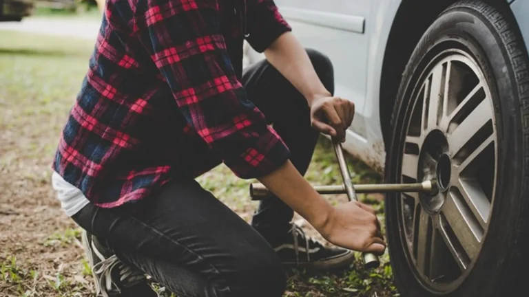 what is a tire socket