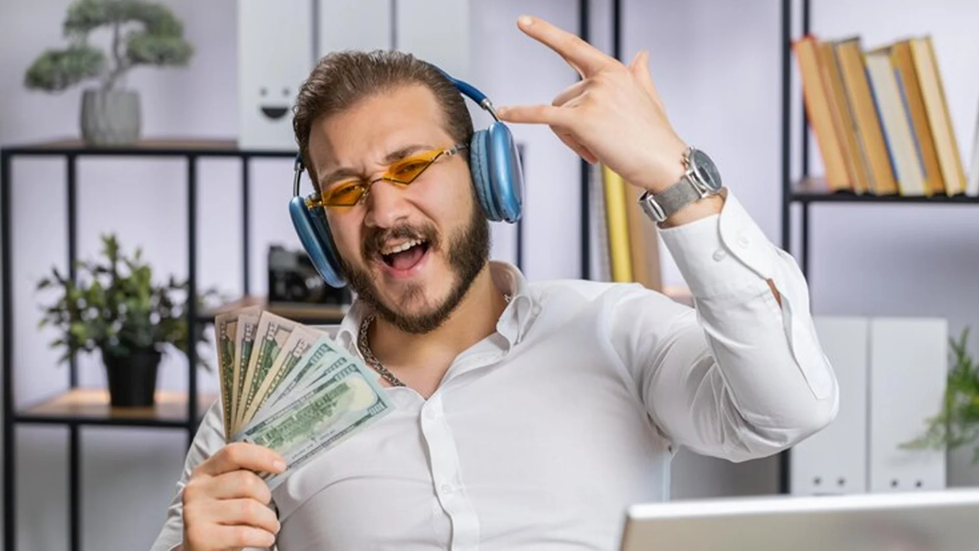 Money6x.com Earning: Can You Really Make Money Online?