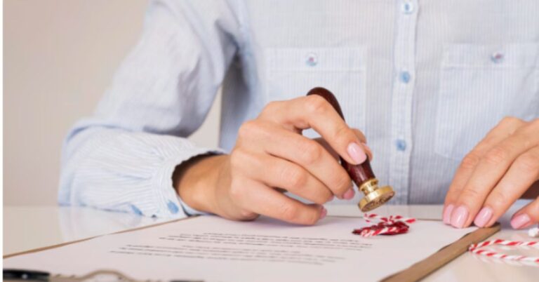 Notary Public Role